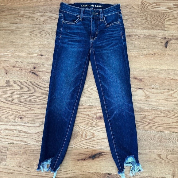 American Eagle (AE) Cropped Distressed Skinny Jeans - Size 00 (equivalent to 24) - Picture 1 of 7